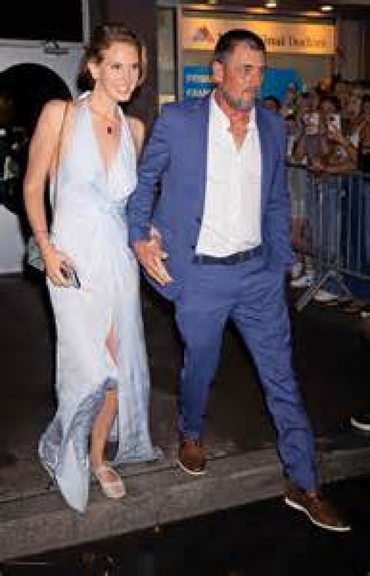 Taylor Sheridan biografía, edad, altura, esposo, net worth, familia